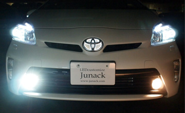JUNACK(ジュナック) プリウス LEDフォグバルブ(3)|6000k　純正バルブ比較