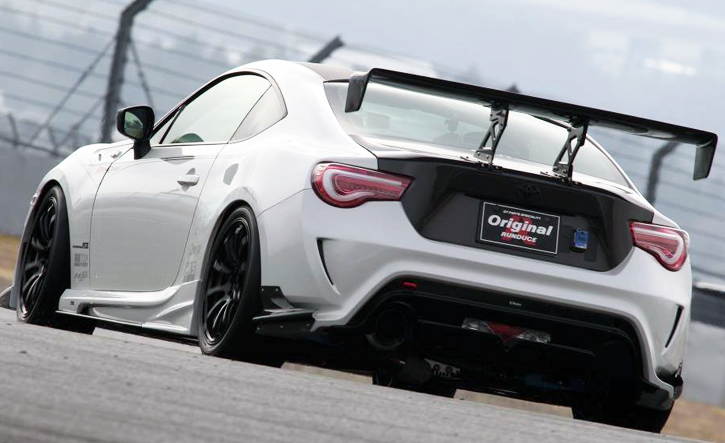 VARIS(バリス) トヨタ86 リアバンパー/ZN6系(ARISING2) エアロ｜GR86・TOYOTA86通販サイト【auto-ACP】