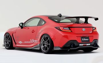 VARIS(バリス) ZN8系GR86用サイドステップ（関連イメージ）