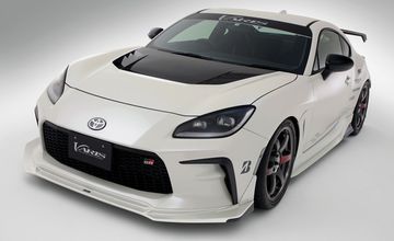 VARIS(バリス) GR86 クーリングボンネット（関連イメージ）