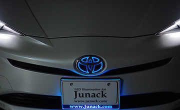 JUNACK(ジュナック) アルファード LEDエンブレム|装着イメージ(他車種)　製品はリア用になります