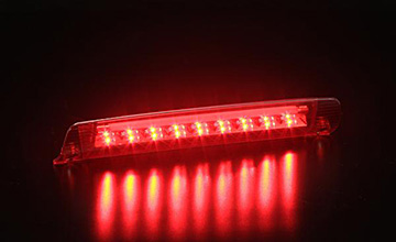 REVIER(レヴィーア) アルファード LEDハイマウントストップランプVer.3(4)|ランプ点灯