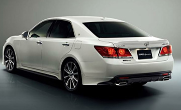 Toyota Crown 210 athlete sense brand