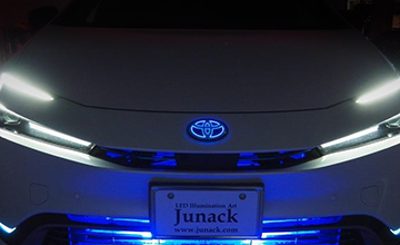 JUNACK(ジュナック) ハリアー LEDエンブレム(5)|装着イメージ(他車種)
