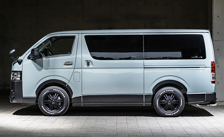 エクスクルーシブゼウス ハイエース フェンダーモール/200系(GRACE LINE) エアロ｜HIACE Onlineショップ通販【auto-ACP】