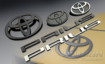 純正部品 プリウス グロスブラックエンブレム