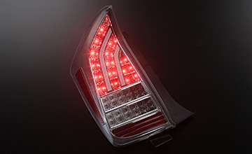 REVIER(レヴィーア) プリウス LEDテール・シーケンシャルウインカータイプ|ストップランプ点灯