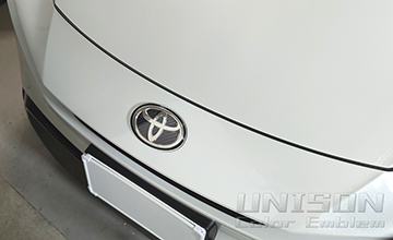 RAV4UNISON-純正エンブレム改 イメージ画像