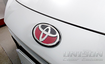 RAV4UNISON-純正エンブレム改 イメージ画像