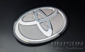 RAV4UNISON-純正エンブレム改 イメージ画像