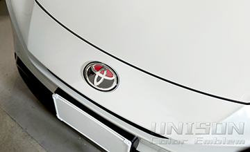 RAV4UNISON-純正エンブレム改 イメージ画像