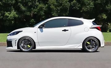 ガレージベリー GRヤリス グライドサイドステップ