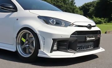 ガレージベリー GRヤリス フロントリップ